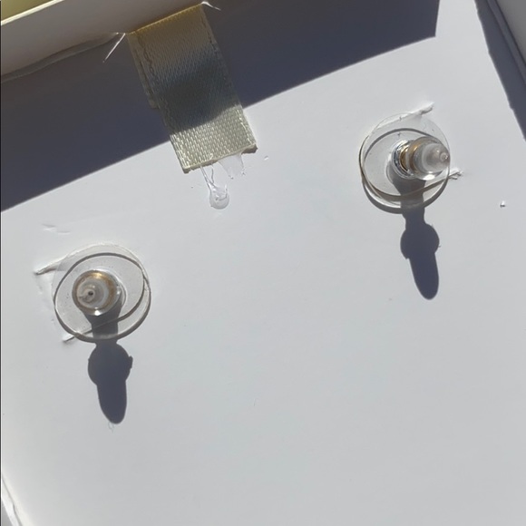 C&C California Acrylic and gold post back earrings - Picture 4 of 5